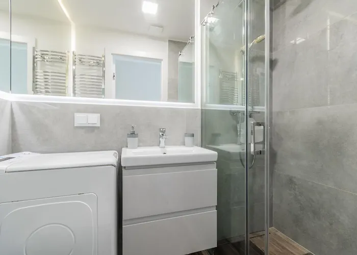 Szary & By Grand * 索波特